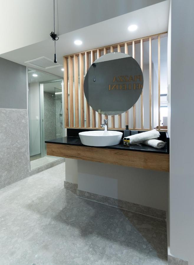 Jacuzzi Suite Piazza Dei Leoni كاندية المظهر الخارجي الصورة
