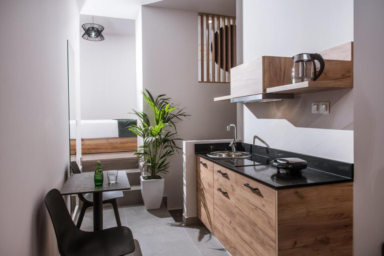 Jacuzzi Suite Piazza Dei Leoni كاندية المظهر الخارجي الصورة