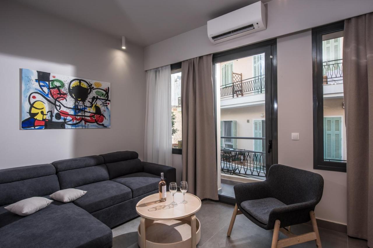 Jacuzzi Suite Piazza Dei Leoni كاندية المظهر الخارجي الصورة